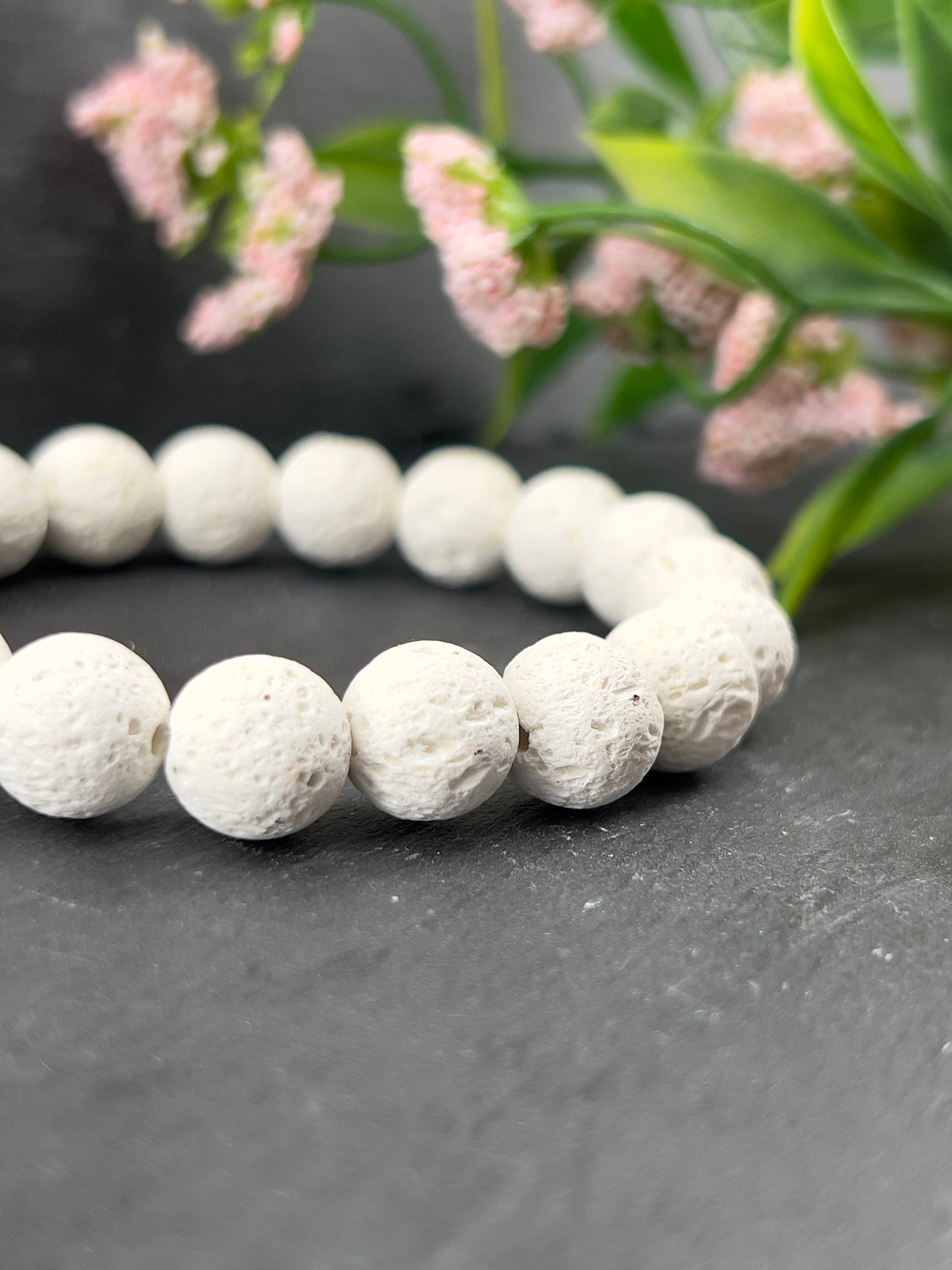 Bracelet aromathérapie 6.5mm/10mm ~ pierre de lave blanc ~ bracelet thérapeutique ~ bracelet huile essentielle