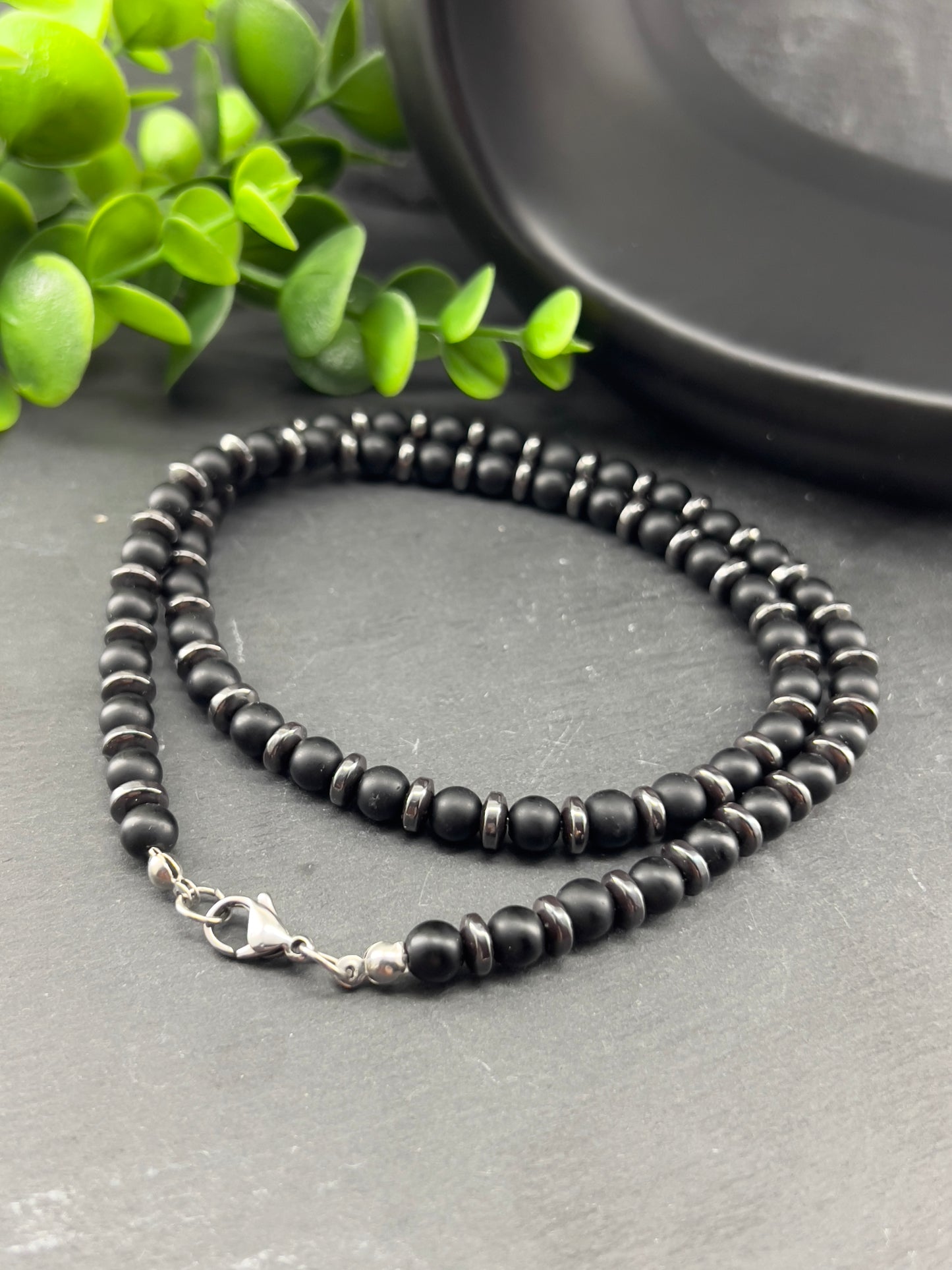 Collier pierre onyx noir et hématite ~ grandeur personnalisée ~ unisexe ~ pierre naturelle ~ collier noir