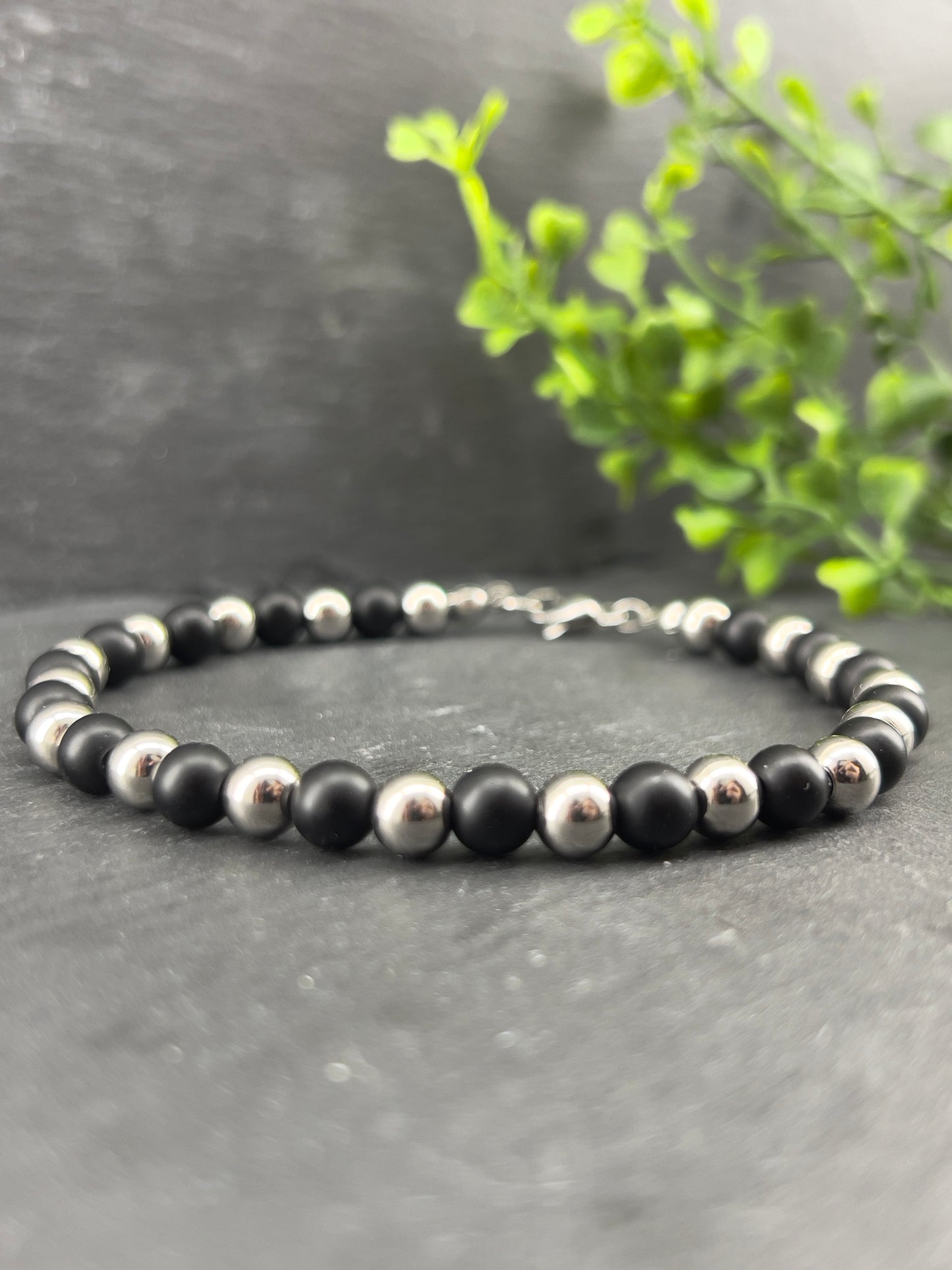 Bracelet à mousqueton onyx mate et acier inoxydable • Tailles personnalisées • bracelet en pierres noir • cadeau pour homme