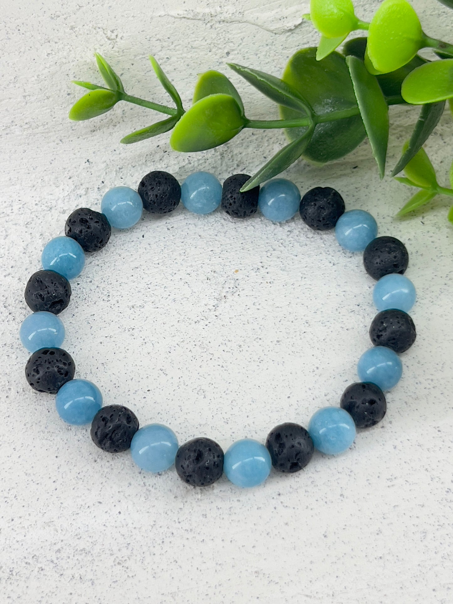 Bracelet aromathérapie Calcédoine bleu 8mm ~ taille personnalisée ~ pierre naturelle lave noir~ bracelet diffuser ~ therapeutic