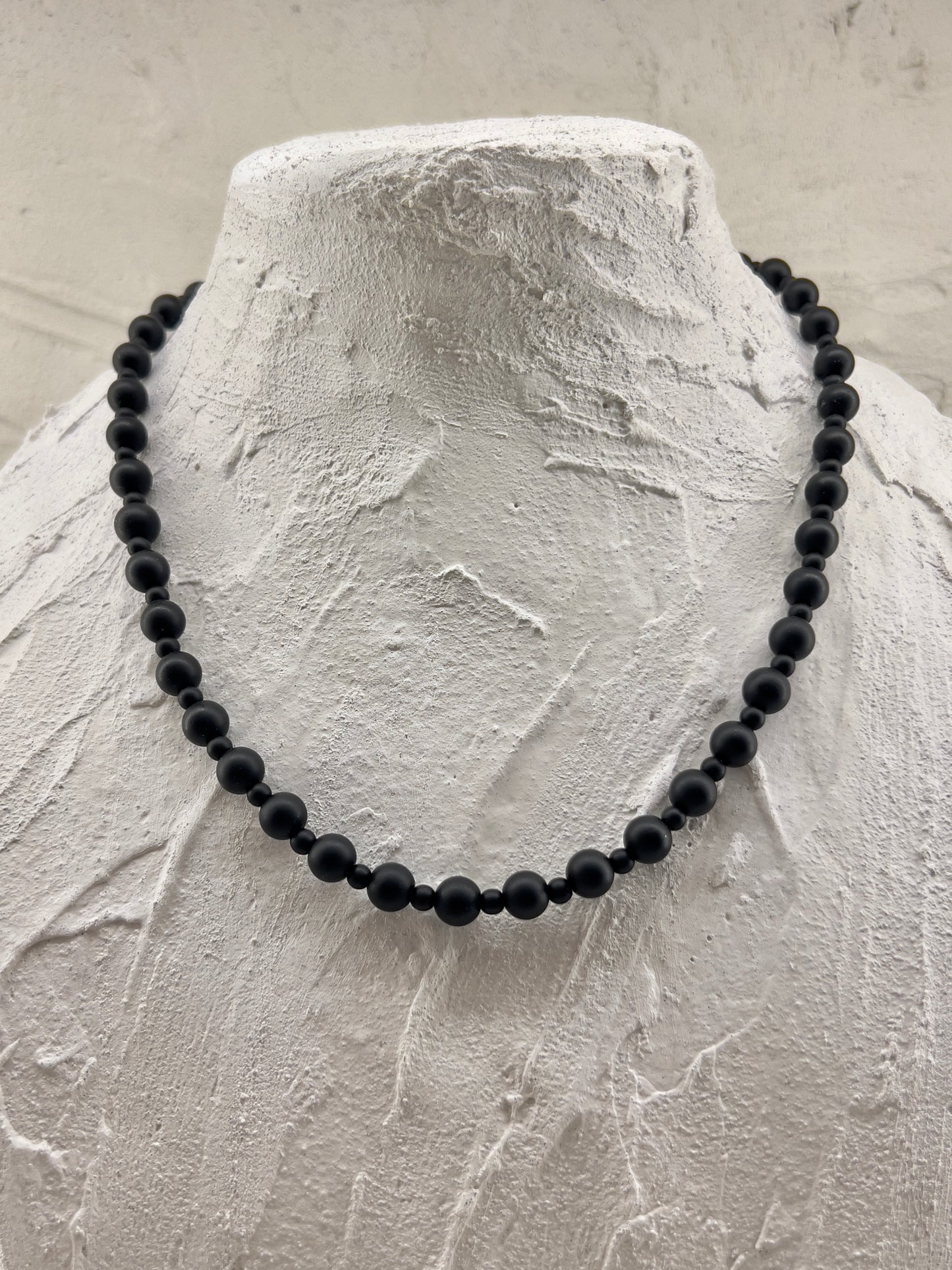 Natural stone matte black onyx stone necklace