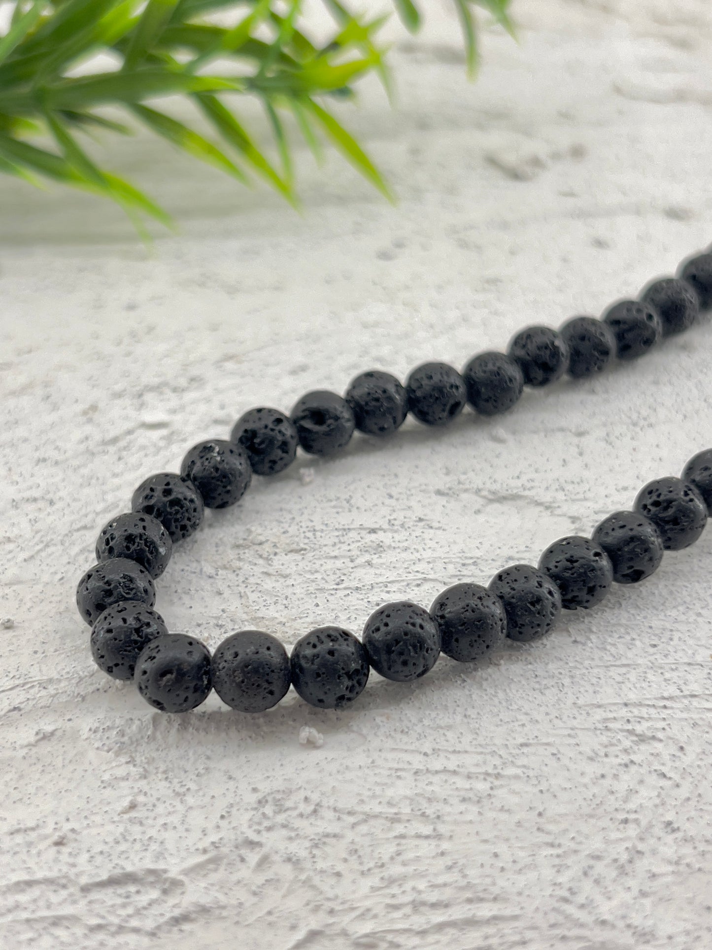 Collier 6mm diffuseur en pierre de lave noir | unisexes | collier aromathérapie ~ thérapeutique | collier noir