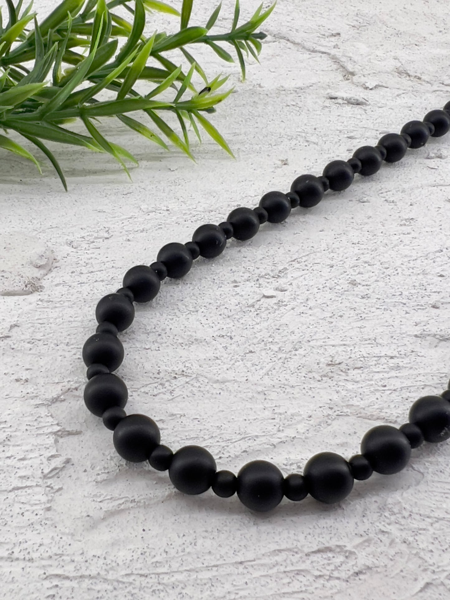 Natural stone matte black onyx stone necklace