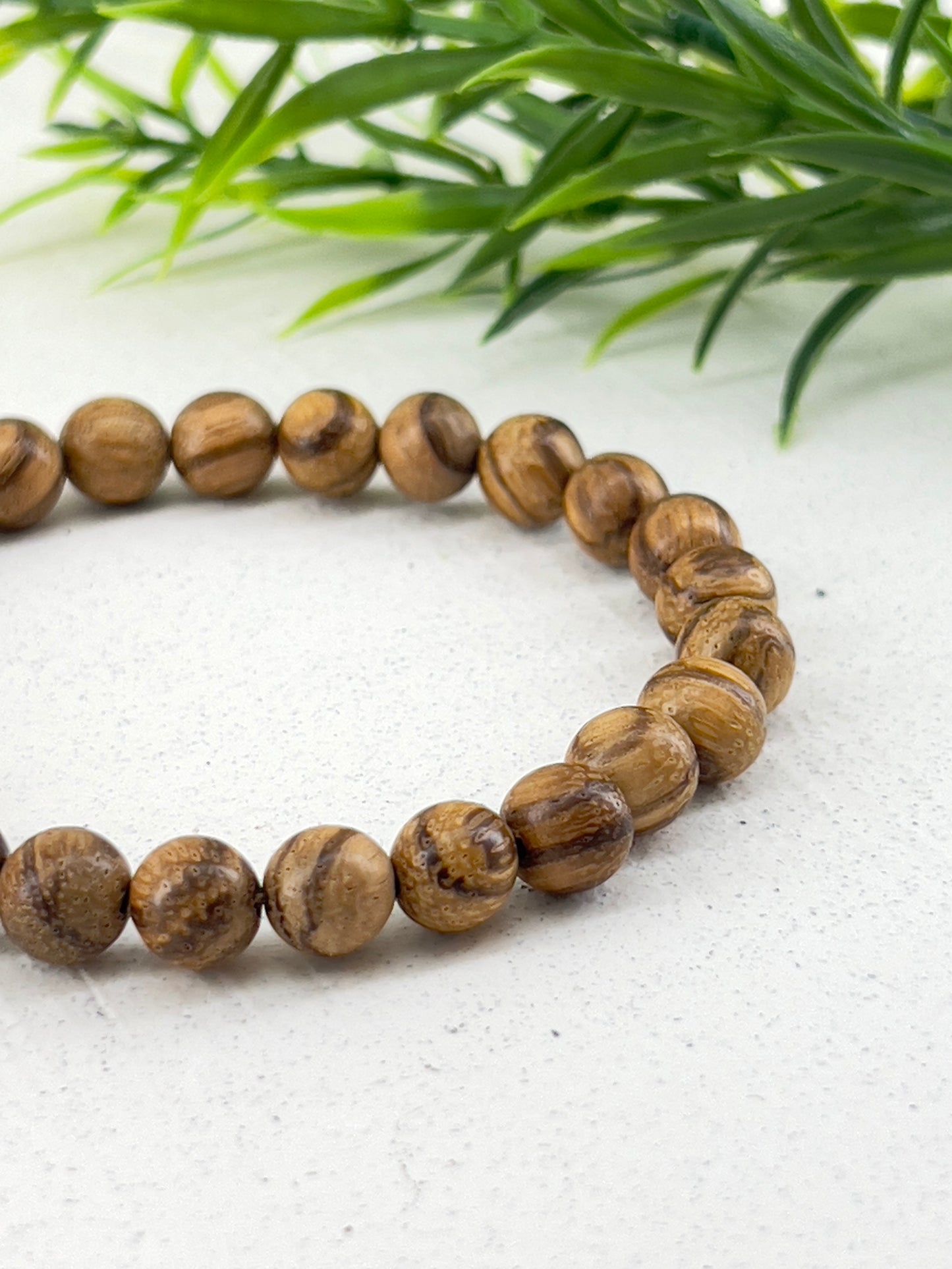 Bracelet en bois mala aquilaria 8mm