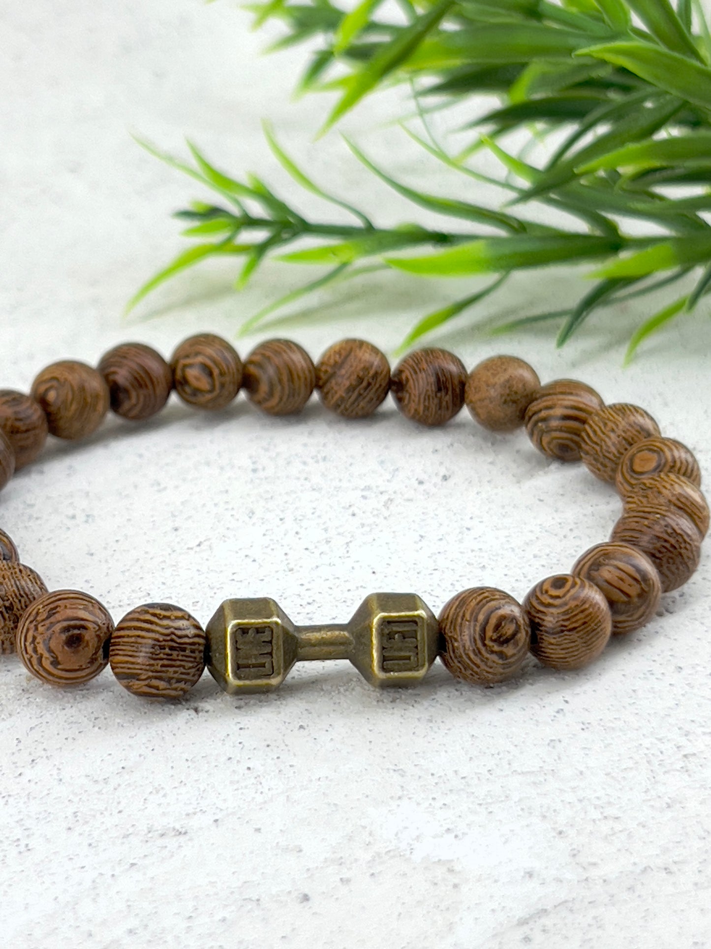 Bracelet 8mm bois wenge avec haltère métal ~ Tailles personnalisées