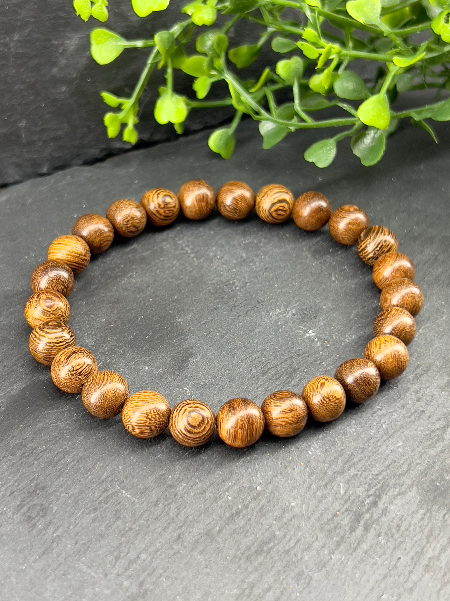 Bracelet en bois de wenge d’Afrique 6mm, 8mm, 10mm ~ bracelet taille personnalisée ~ Bracelet extensible en bois ~ bracelet africain ~ mala