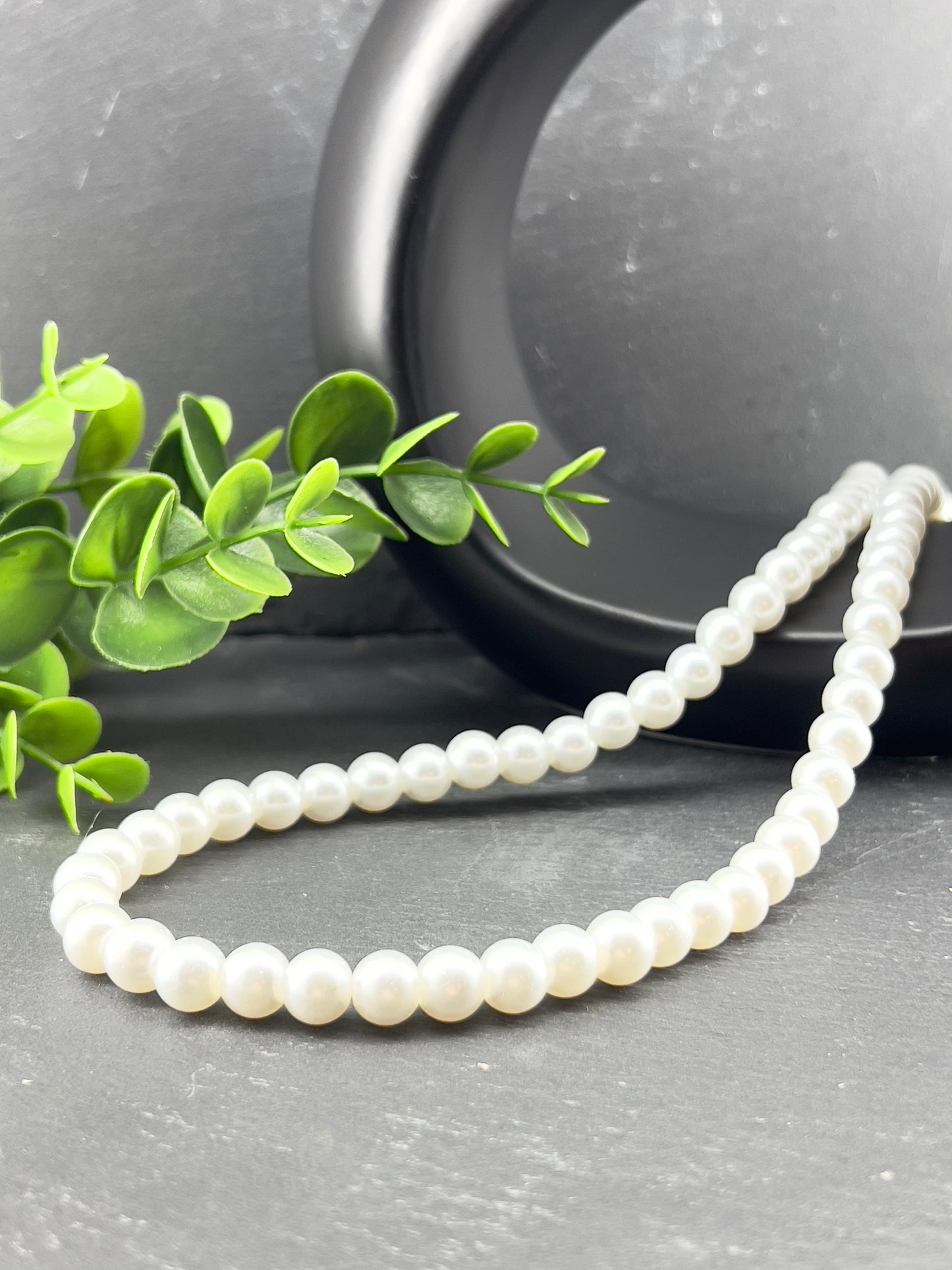 8mm necklace in pearly white glass beads